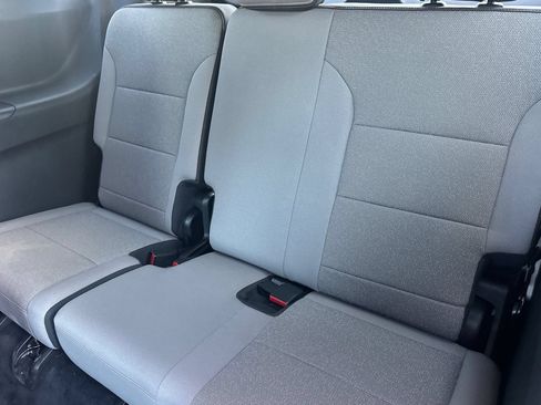 Used 2026 Chevrolet Traverse LT w/ Driver Confidence Package FWD image 18