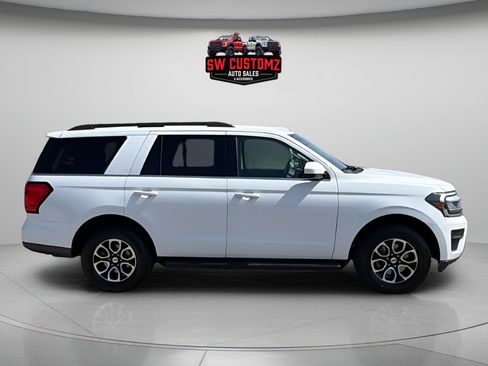 Used 2023 Ford Expedition XLT AWD/4WD image 8