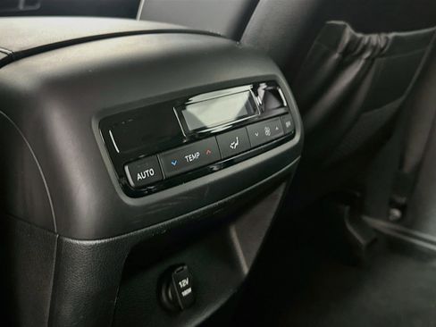 Used 2025 Hyundai Palisade SEL FWD image 27