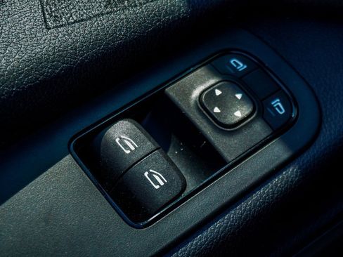 Used 2021 Mercedes-Benz Sprinter 3500 w/ Swivel Seat Package image 38