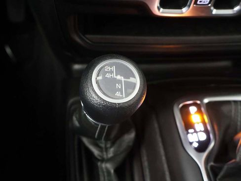 Used 2025 Jeep Wrangler Unlimited Sahara AWD/4WD image 47