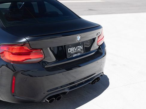 Used 2019 BMW M2 Competition w/ Executive Package RWD image 9