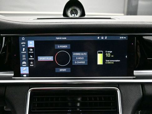 Used 2020 Porsche Panamera 4 image 44