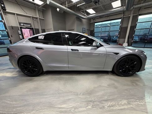 Used 2024 Tesla Model S image 29
