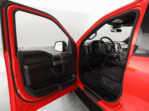 Used 2020 Ford F150 XLT w/ Equipment Group 302A Luxury image 11