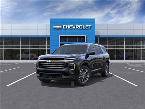New 2026 Chevrolet Traverse LT w/ Sun and Wheel Package AWD/4WD image 8