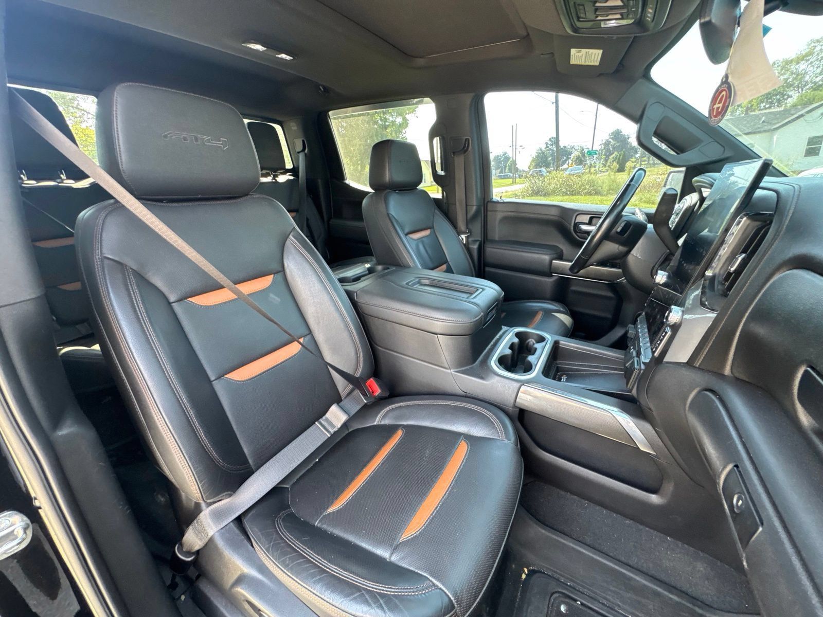 Used 2022 GMC Sierra 1500 AT4 w/ AT4 Preferred Package AWD/4WD image 31