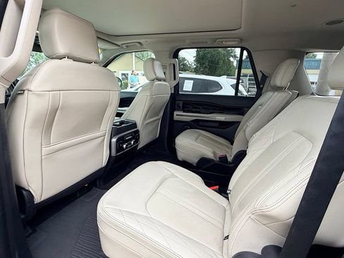 Used 2021 Ford Expedition Max Platinum RWD image 17