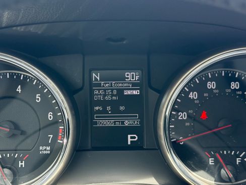 Used 2013 Jeep Grand Cherokee Laredo AWD/4WD image 14