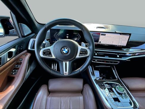 Used 2025 BMW X5 M60i AWD/4WD image 6