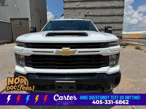 Used 2024 Chevrolet Silverado 2500 Custom w/ Custom Value Package AWD/4WD image 3