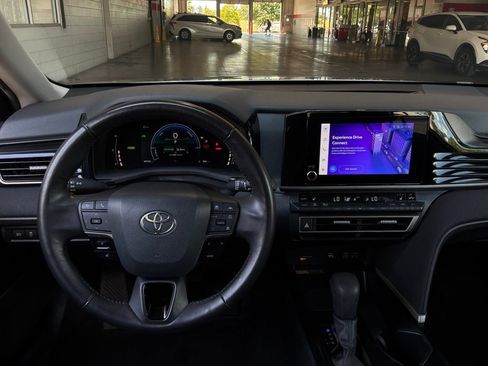 Used 2025 Toyota Camry LE w/ Convenience Package AWD/4WD image 14