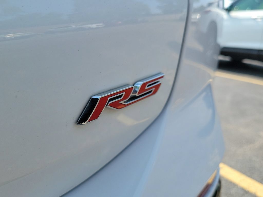 Used 2023 Chevrolet Equinox RS FWD image 11