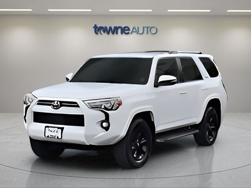 Used 2021 Toyota 4Runner SR5 Premium w/ Moonroof Package AWD/4WD image 1