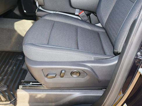 New 2026 GMC Sierra 1500 Elevation image 11