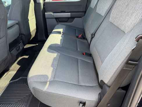 Used 2021 Ford F150 XLT image 25