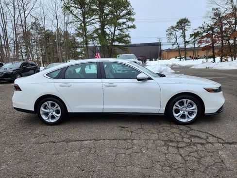 Used 2024 Honda Accord LX image 6