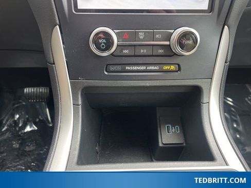 Certified 2024 Ford Edge SE image 34