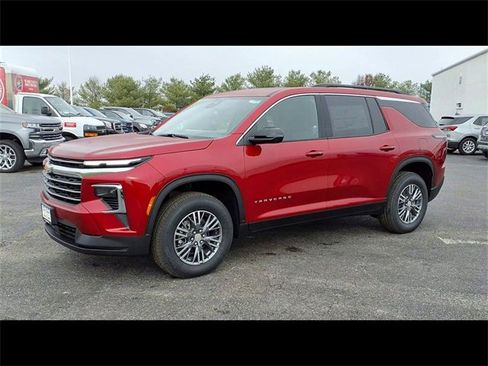 New 2026 Chevrolet Traverse LT w/ Driver Confidence Package image 4