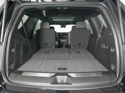 Used 2026 Chevrolet Tahoe Z71 w/ Comfort Package image 14