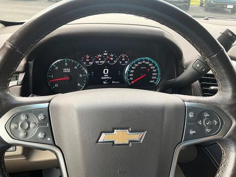 Used 2017 Chevrolet Suburban Premier AWD/4WD image 26