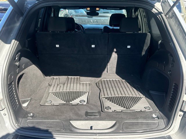 Used 2019 Jeep Grand Cherokee Laredo AWD/4WD image 15