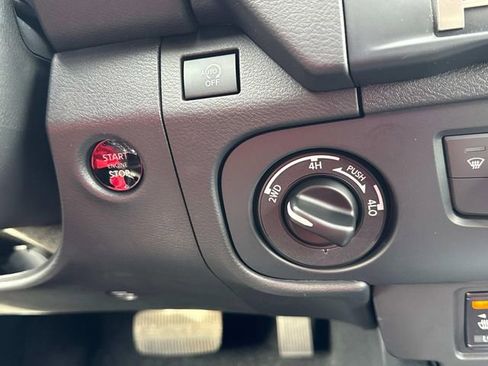 New 2026 Nissan Frontier SV w/ All-Weather Content Package AWD/4WD image 29