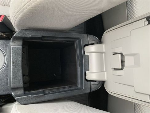 Used 2015 Subaru Forester 2.5i Premium w/ All-Weather Package image 25