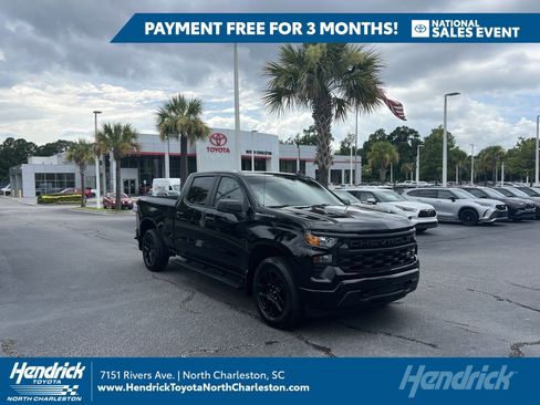 Used 2023 Chevrolet Silverado 1500 Custom AWD/4WD image 1