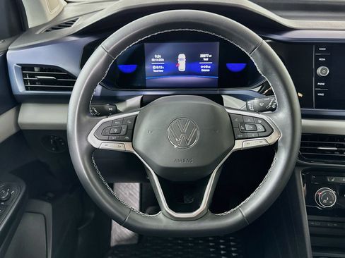 Used 2023 Volkswagen Taos SE w/ Black Wheel Package FWD image 18