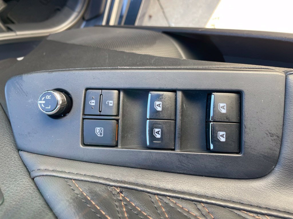 Used 2021 Toyota Avalon Limited w/ Advanced Safety Package FWD image 17