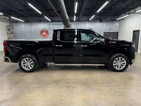 Used 2020 Chevrolet Silverado 1500 LTZ w/ LTZ Premium Package image 16