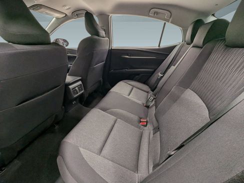 Used 2025 Toyota Camry LE w/ Convenience Package image 19