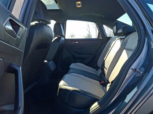 Used 2019 Volkswagen Jetta R-Line image 10