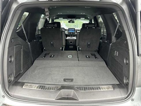 Used 2023 Chevrolet Tahoe Z71 image 14