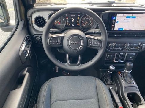 New 2026 Jeep Gladiator Sport image 35