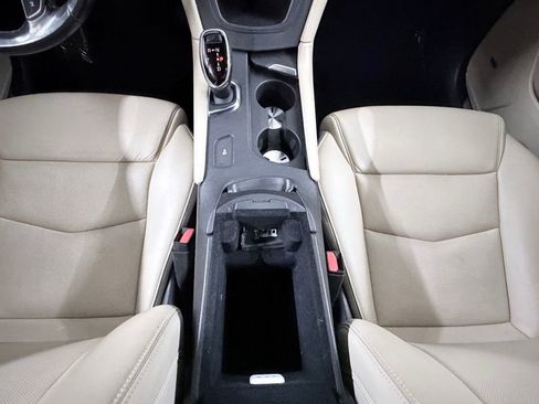 Used 2018 Cadillac XT5 Luxury w/ Driver Awareness Package image 24