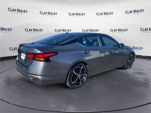 Used 2024 Nissan Altima 2.5 SR image 5