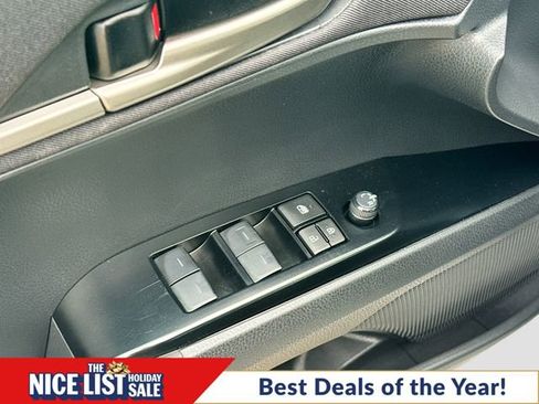 Used 2025 Toyota Camry LE image 18