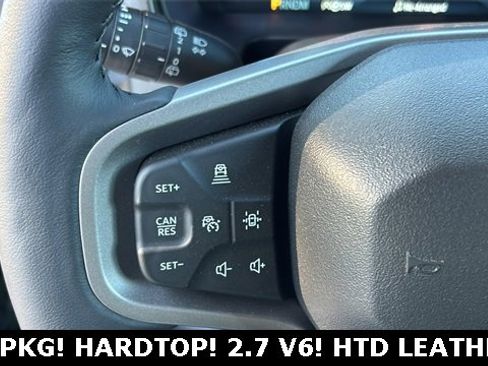 New 2025 Ford Bronco Badlands image 10