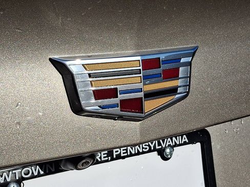 Certified 2023 Cadillac XT4 Luxury w/ Cold Weather Package image 37