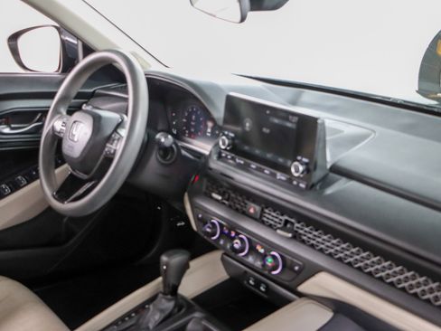 Used 2024 Honda Accord EX image 26