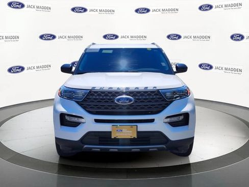Used 2023 Ford Explorer XLT w/ Equipment Group 202A AWD/4WD image 8