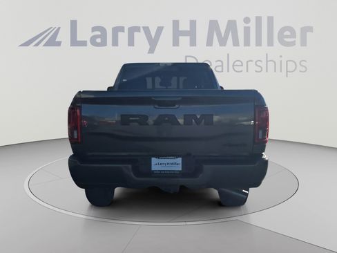 New 2026 RAM 2500 Laramie AWD/4WD image 4