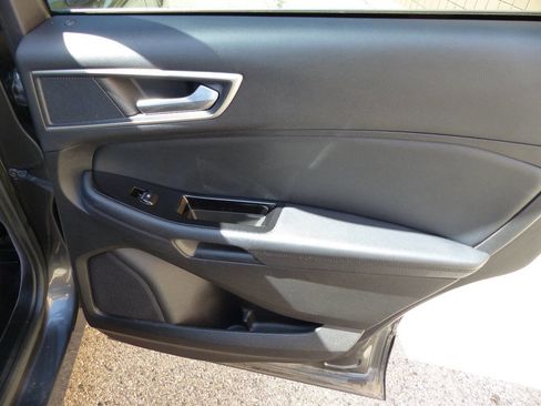 Used 2018 Ford Edge SEL w/ Equipment Group 201A FWD image 34