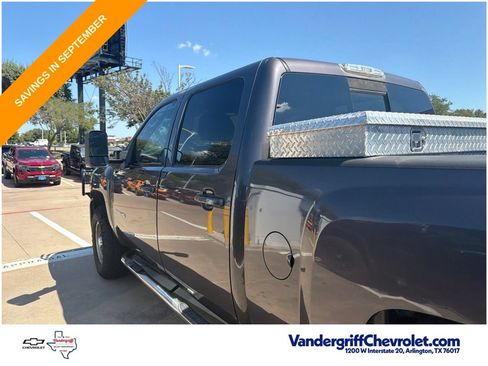 Used 2010 Chevrolet Silverado 2500 LTZ w/ Convenience Package AWD/4WD image 14