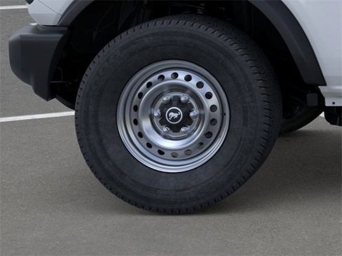 New 2025 Ford Bronco 4-Door image 21
