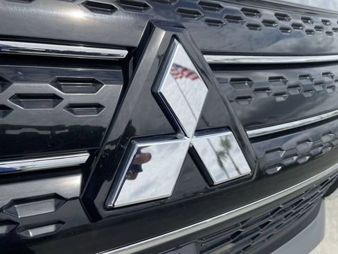 Used 2024 Mitsubishi Outlander SE FWD image 31