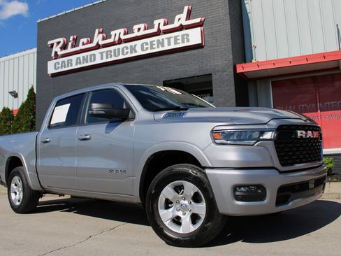 Used 2025 RAM 1500 Big Horn AWD/4WD image 1