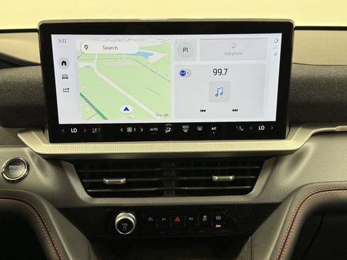 Used 2025 Ford Explorer ST-Line w/ ST-Line Street Pack image 24